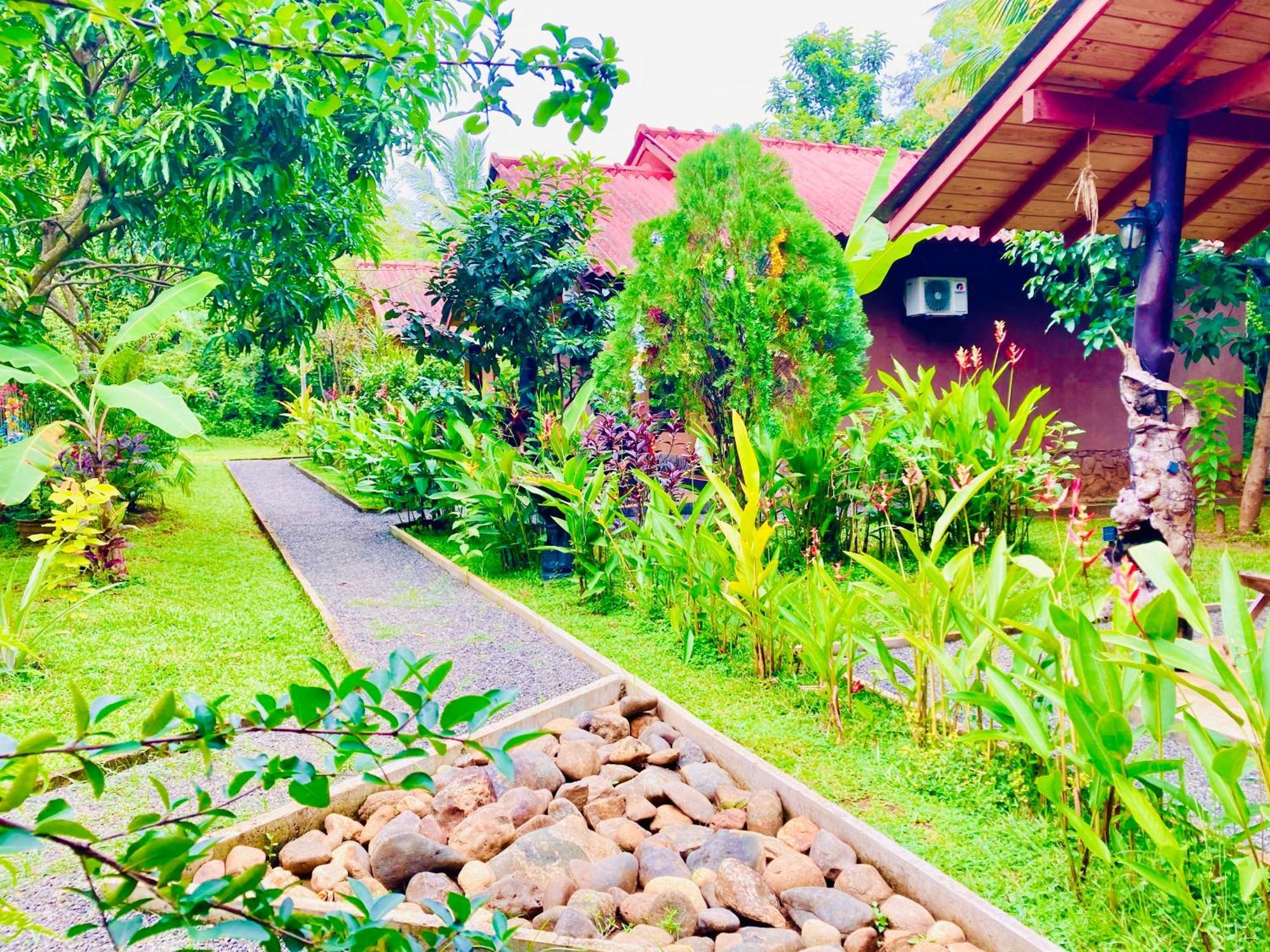 Suncity Privacy Cottages Удавалаве Екстериор снимка