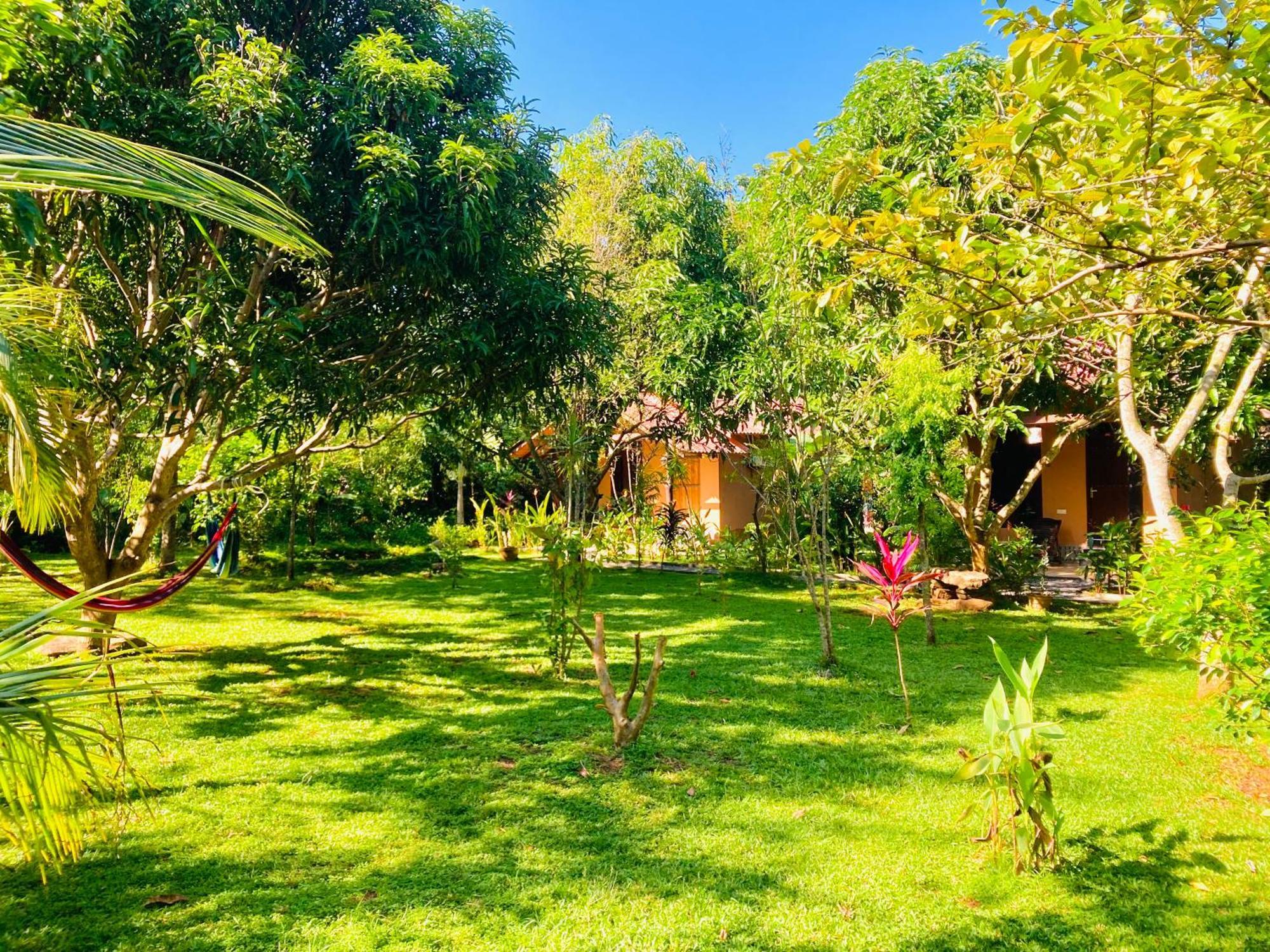 Suncity Privacy Cottages Удавалаве Екстериор снимка